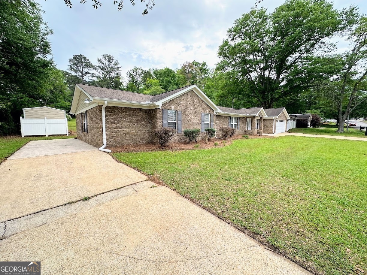 Property Photo: 580 Morton Road AL 36205