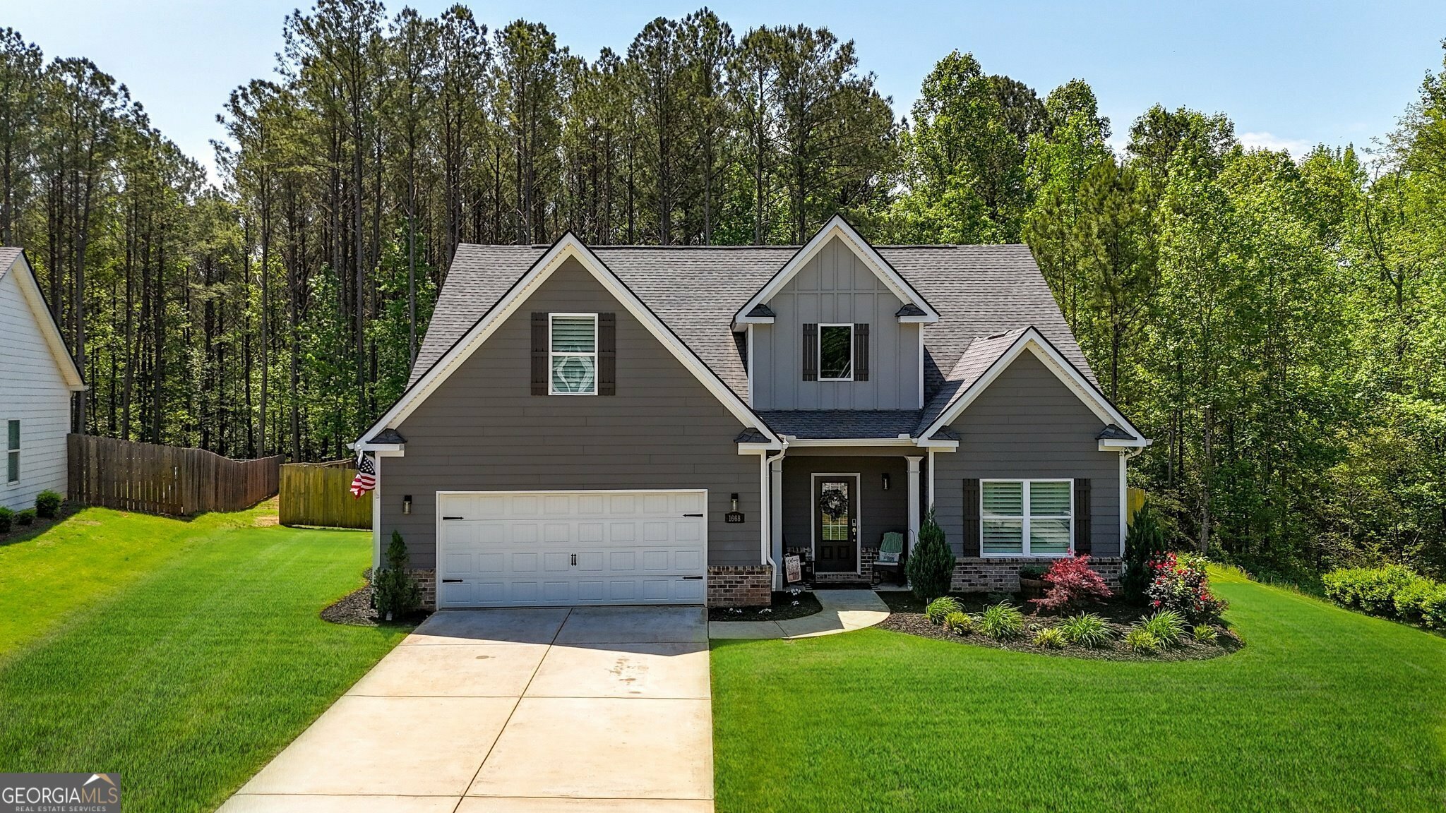 Property Photo: 1668 Carriage Court GA 30656