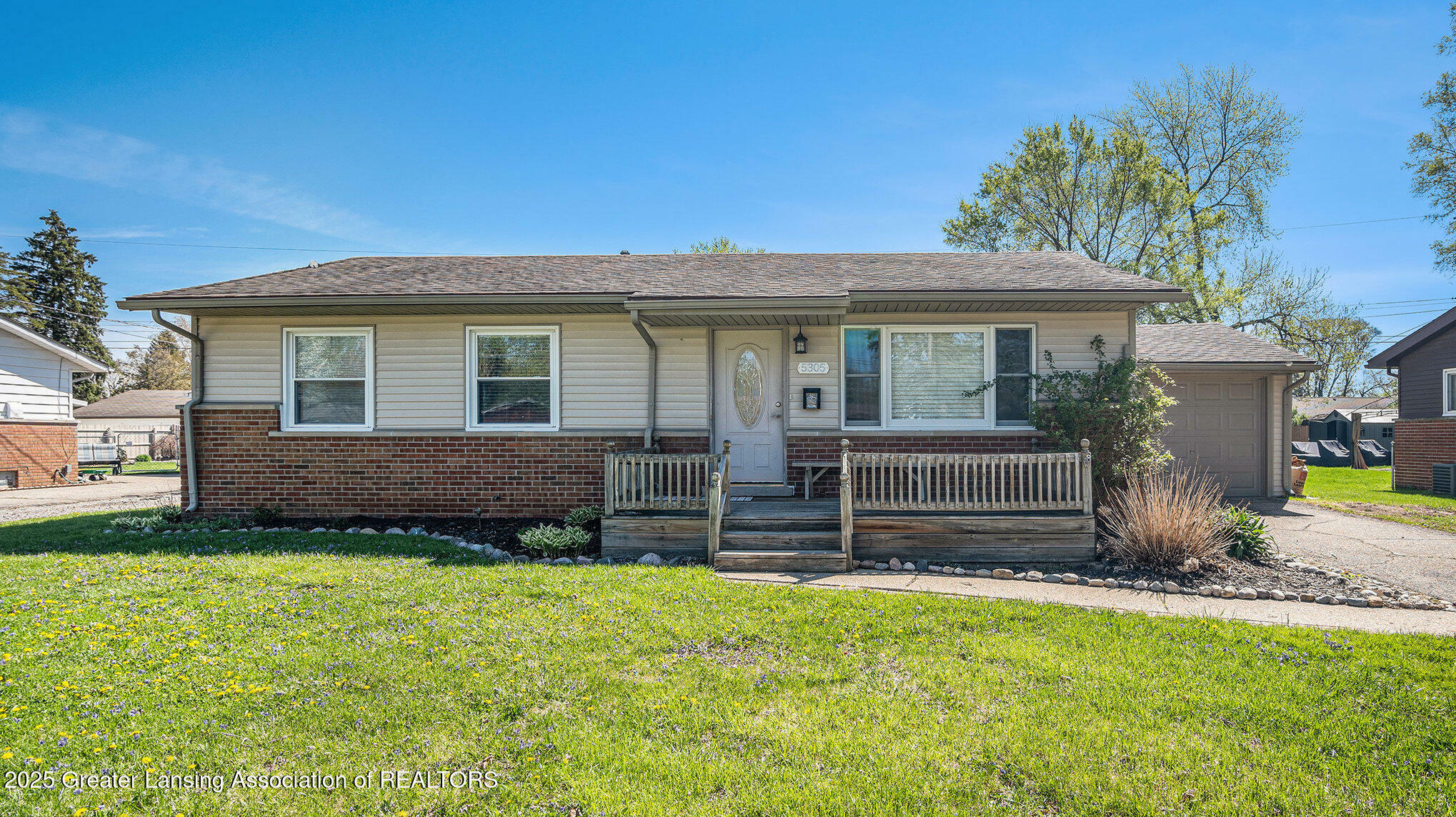 Property Photo: 5305 Seymour Road MI 48473