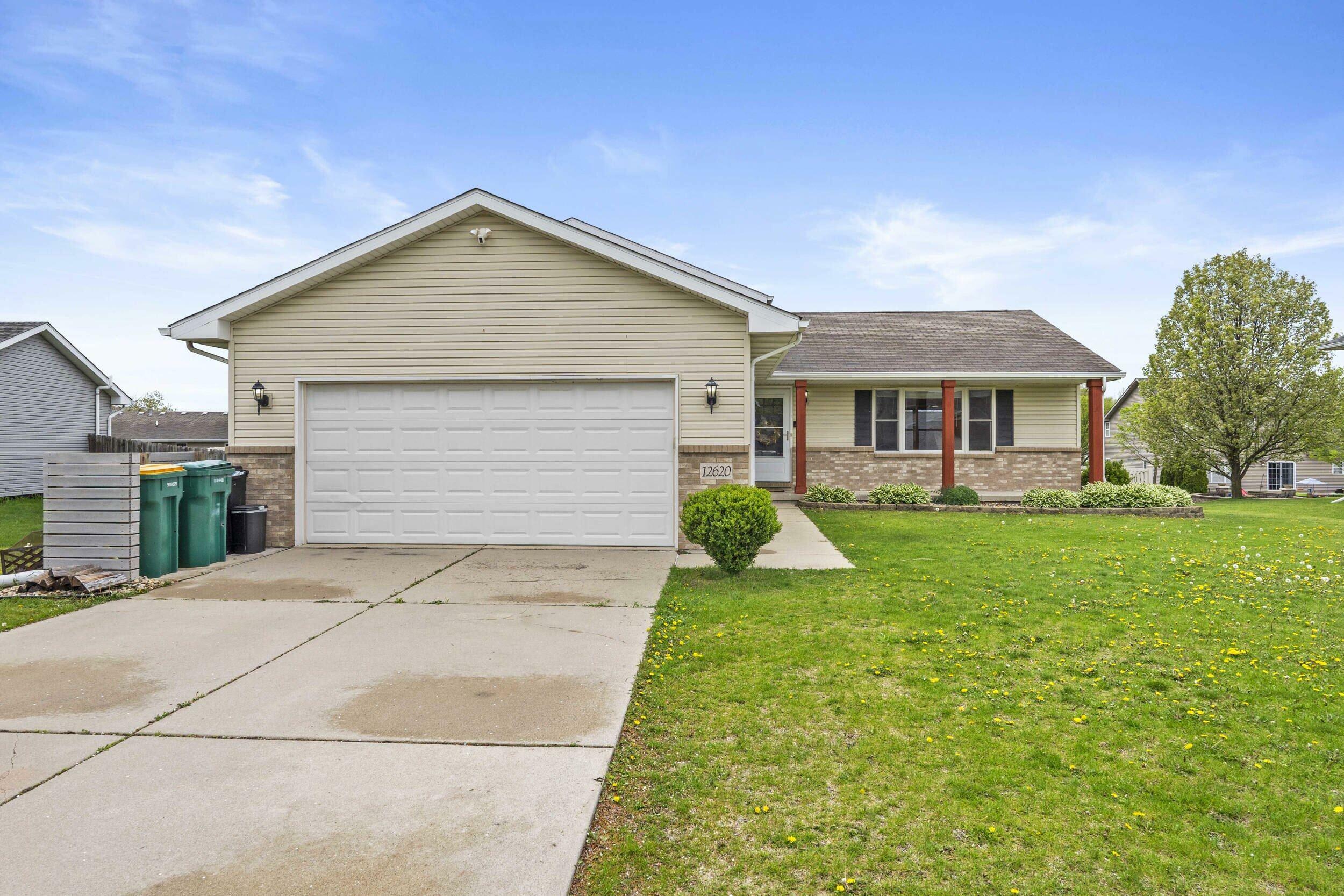 Property Photo: 12620 Havenwood Pass IN 46303