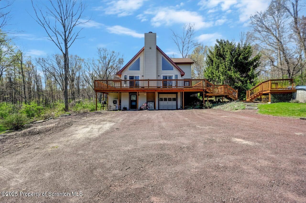 Property Photo: 138 Blue Sky Drive PA 18326