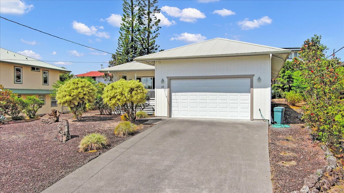 Property Photo: 21 Poni Moi Pl HI 96720
