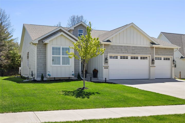 Property Photo:  3319 NE 8th Street  IA 50021 