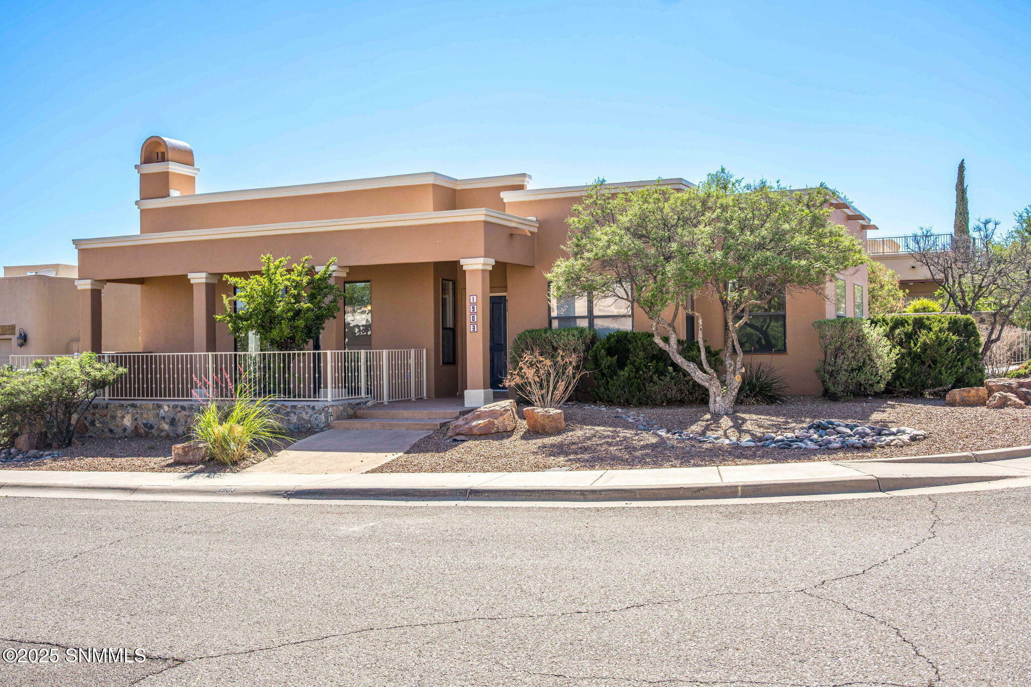 Property Photo: 1903 Coyote Ridge Drive NM 88011