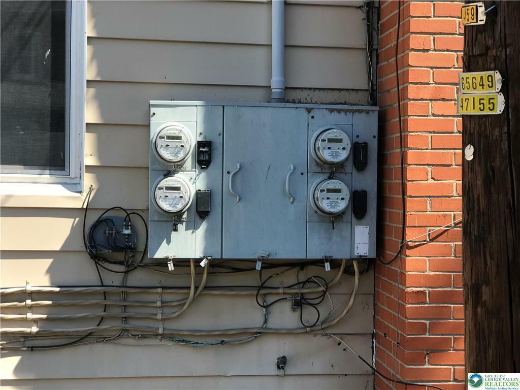 Property Photo: 809 Wyandotte Street 2 PA 18015