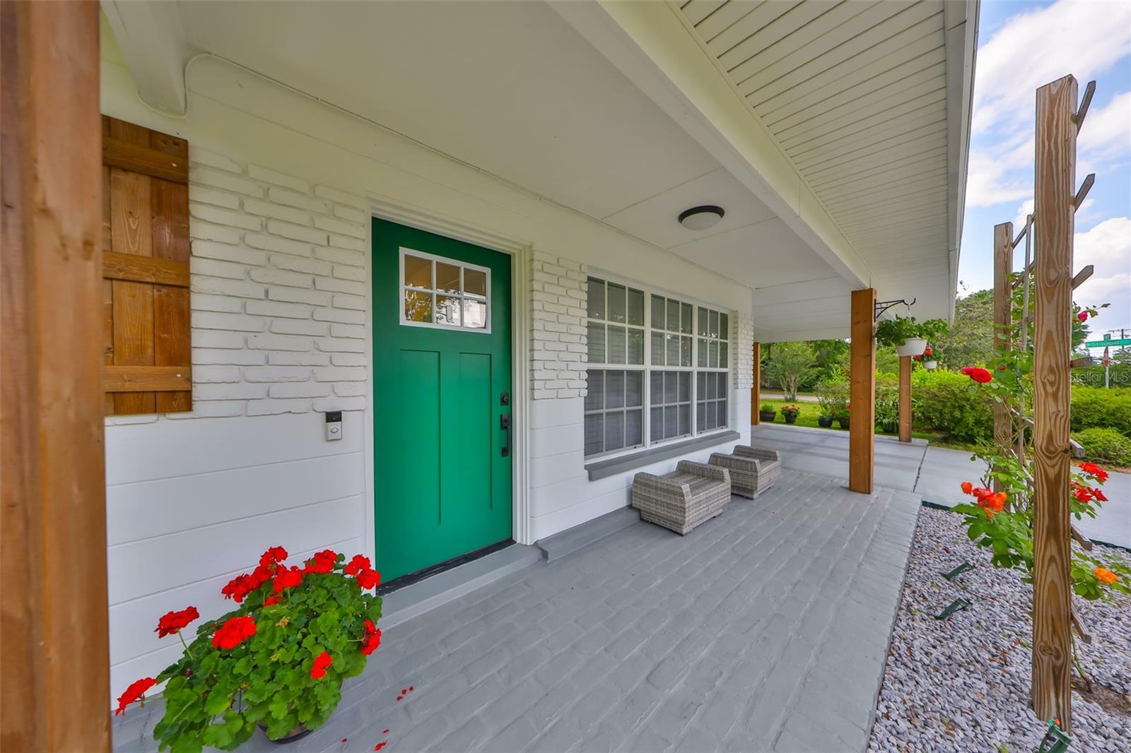 Property Photo: 4130 N Albany Avenue FL 33607