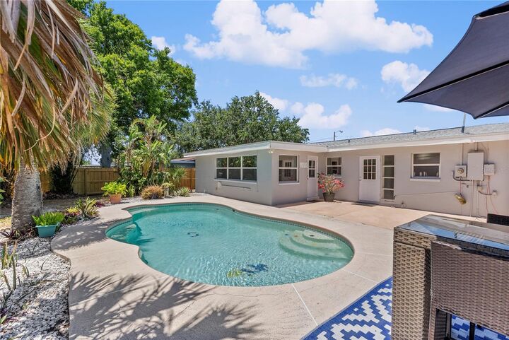 Property Photo:  13880 Dominica Drive  FL 33776 