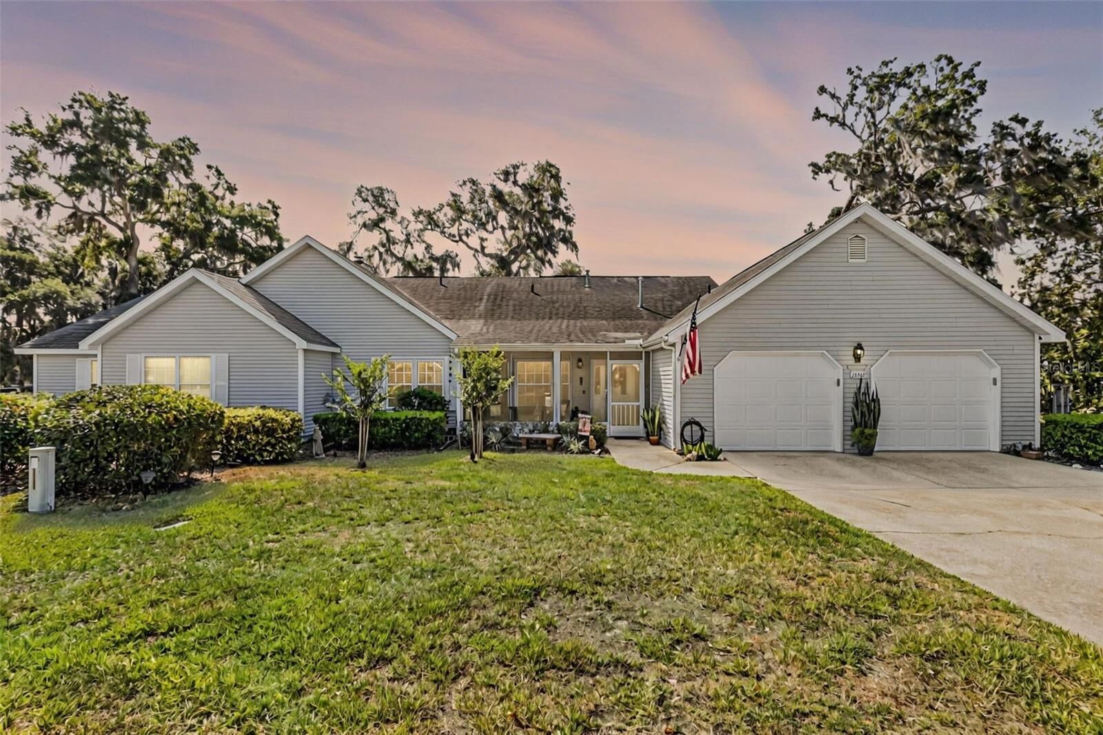 Property Photo: 1350 Mosswood Drive FL 34748