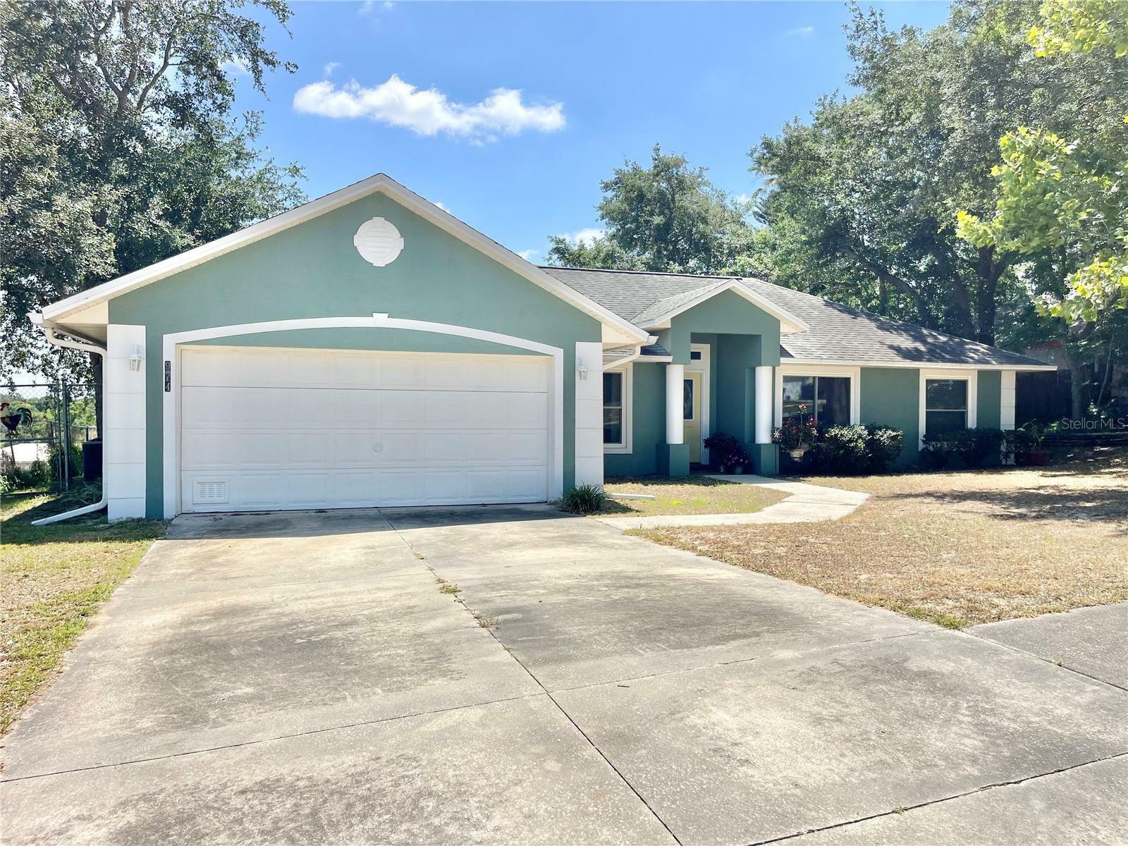 Property Photo: 974 Forest Hill Drive FL 34715