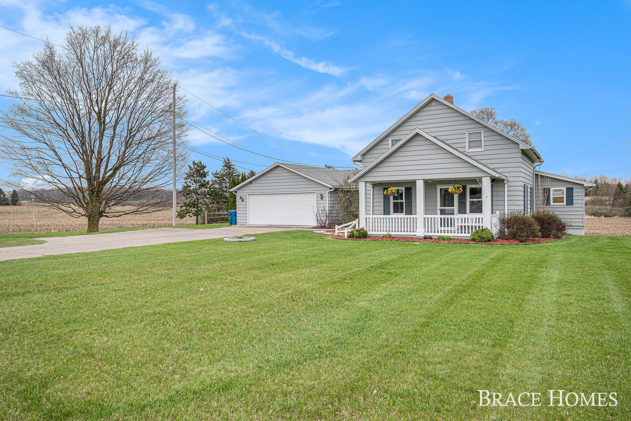 Property Photo: 4054 Baumhoff Avenue NW MI 49321
