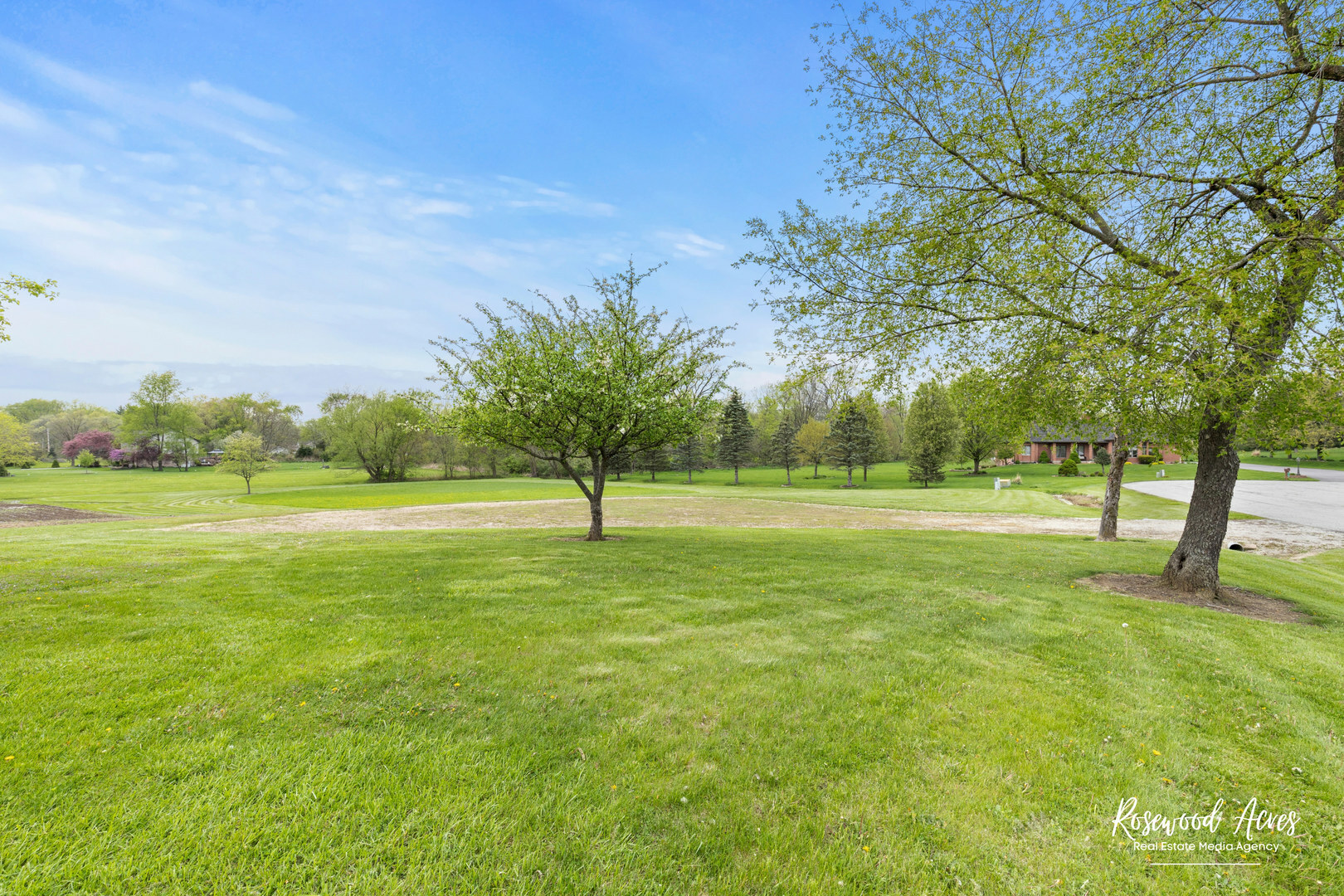Property Photo: 5456 W Heatherbrook Trail IL 60449