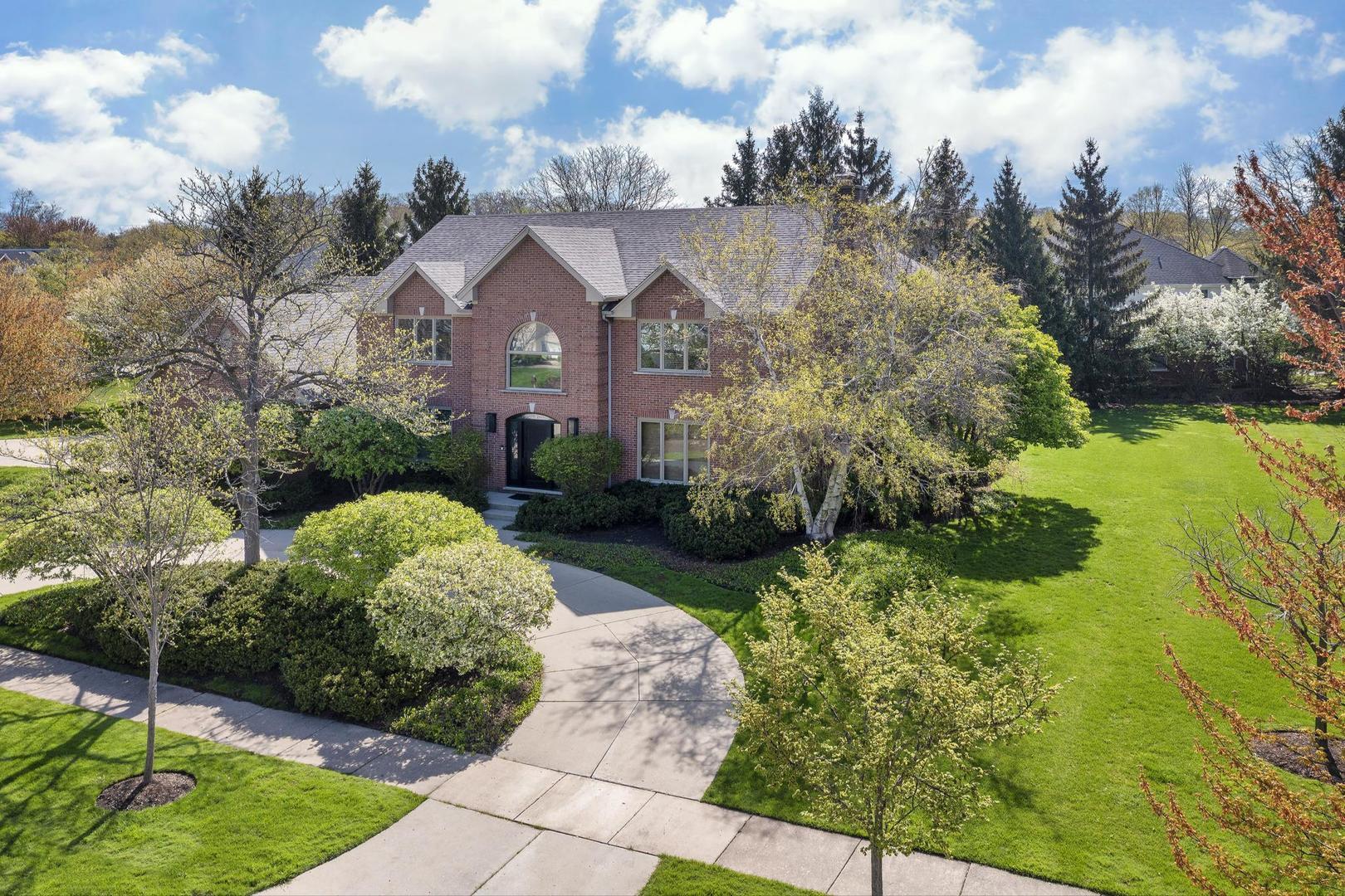 Property Photo: 1510 Windy Hill Drive IL 60062