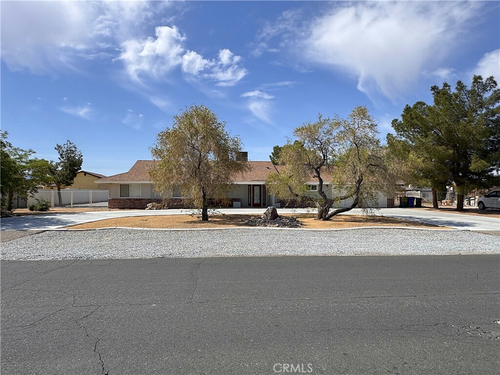 Property Photo: 19955 Shoshonee Road CA 92307