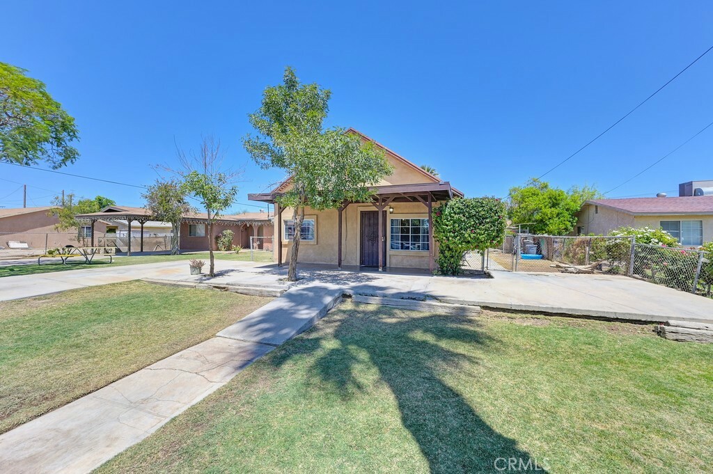 Property Photo: 1109 B Street CA 92227