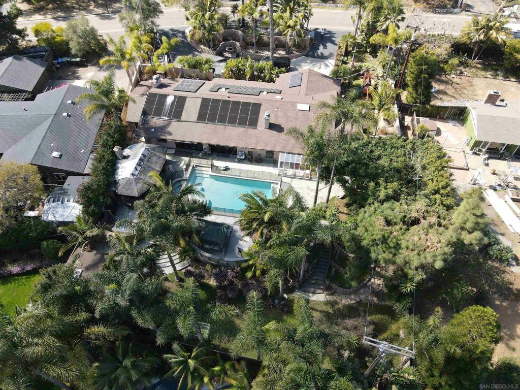 1153 Crest Dr  Encinitas CA 92024 photo