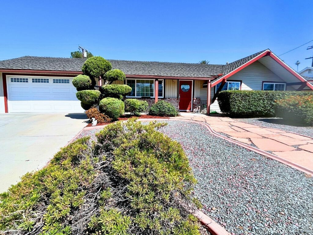 Property Photo: 29177 Desert Hills Road CA 92586