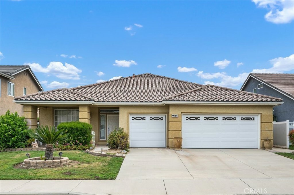 Property Photo: 27512 Hopi Springs Court CA 92883