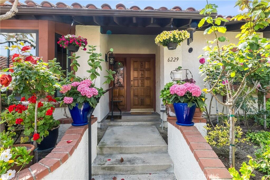 Property Photo: 6229 Riviera Circle CA 90815