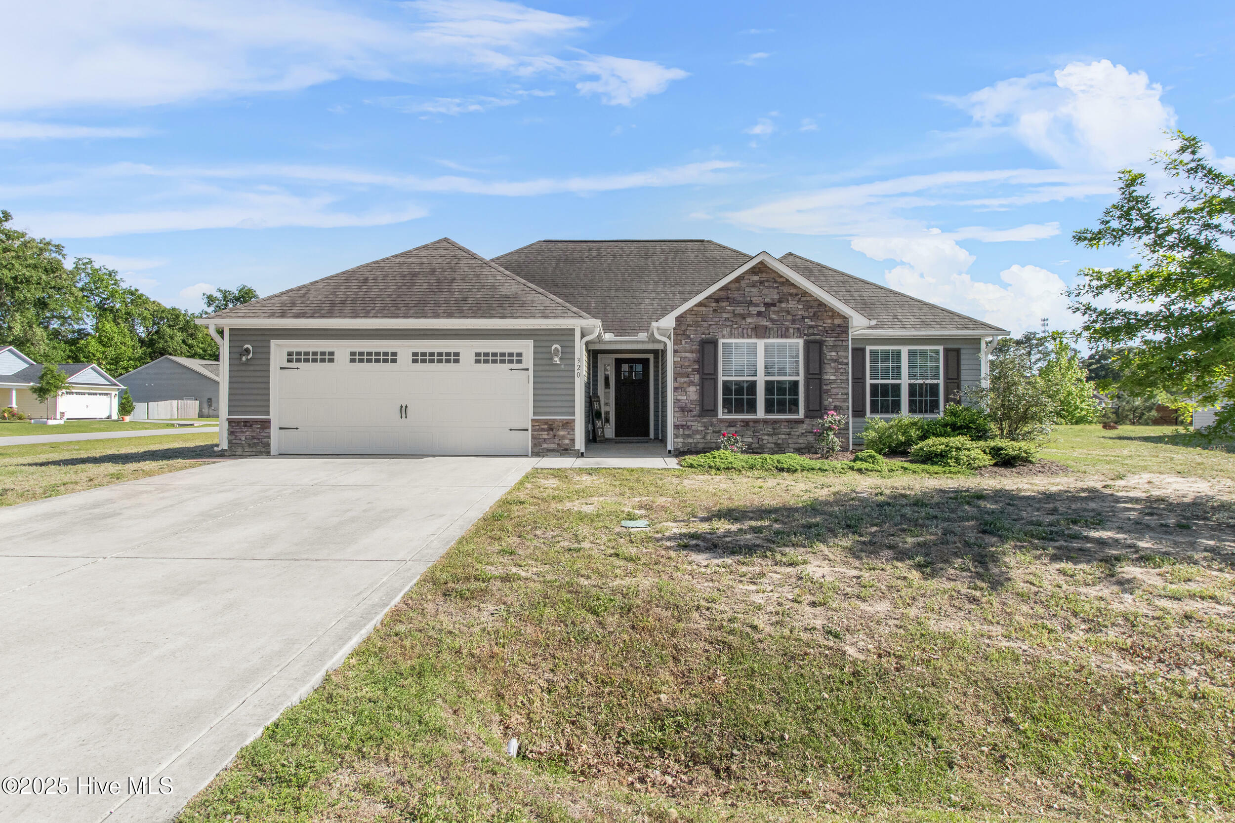 Property Photo: 320 Strut Lane NC 28574