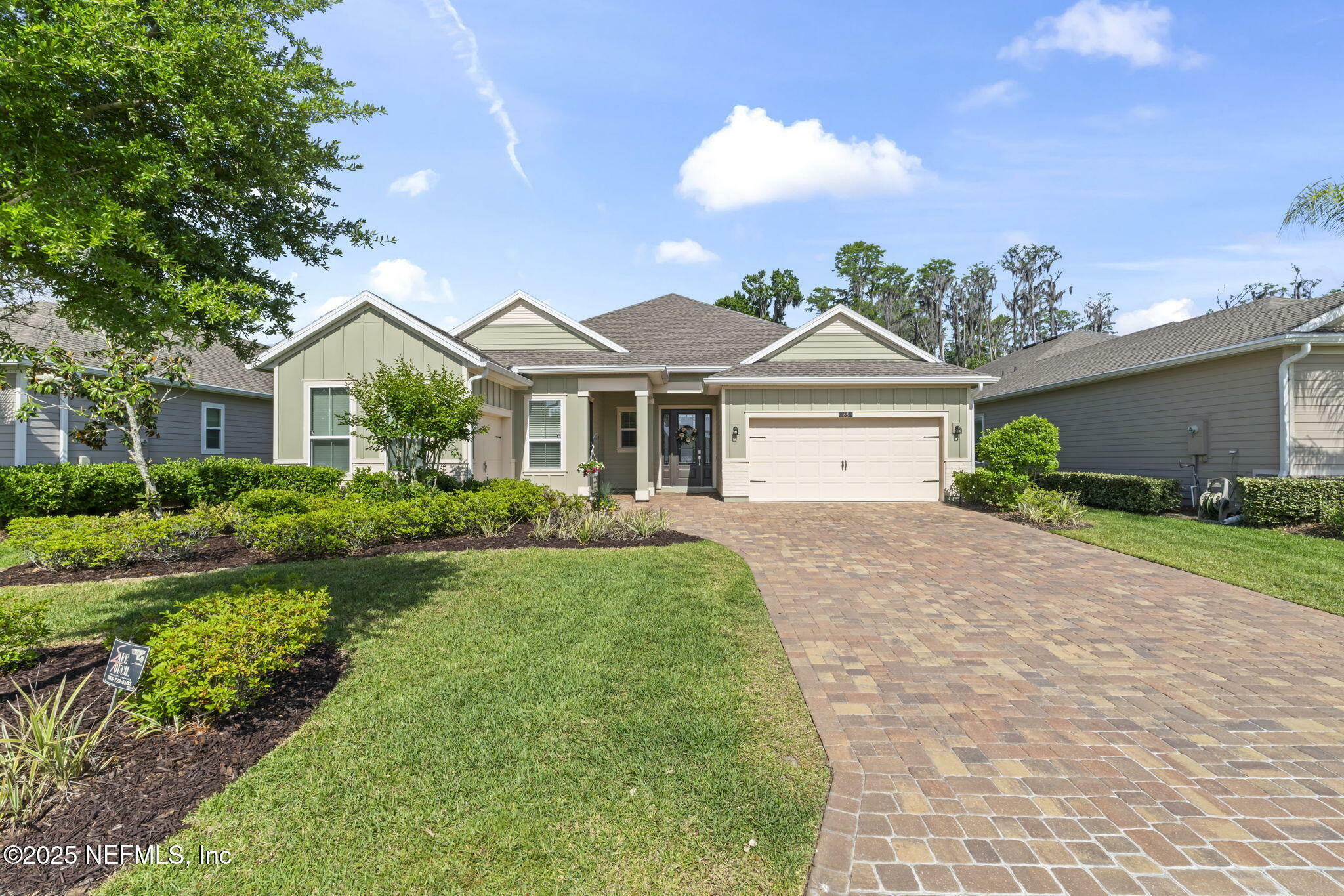 Property Photo: 65 Latrobe Avenue FL 32095