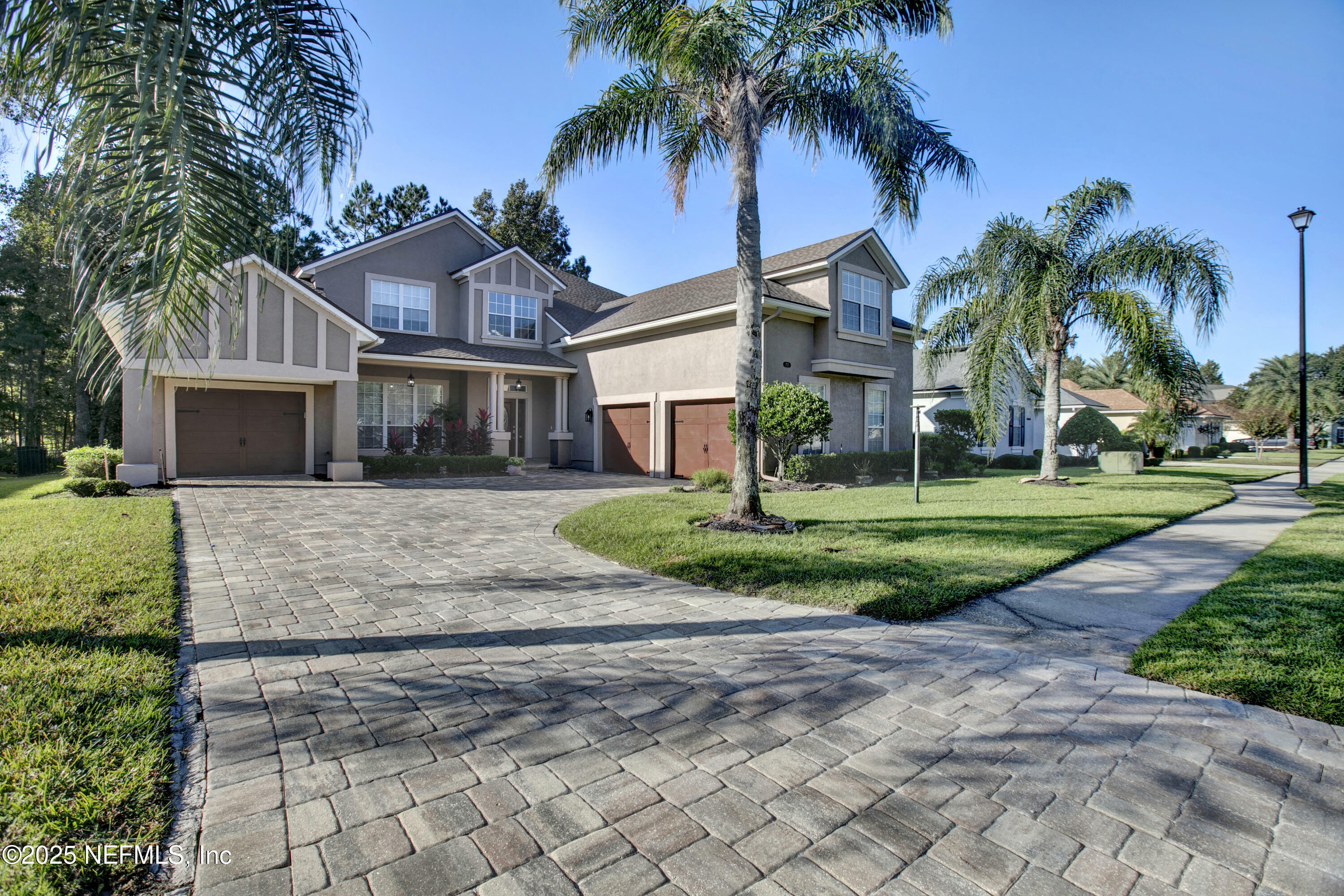 Property Photo: 1725 River Hills Drive FL 32003