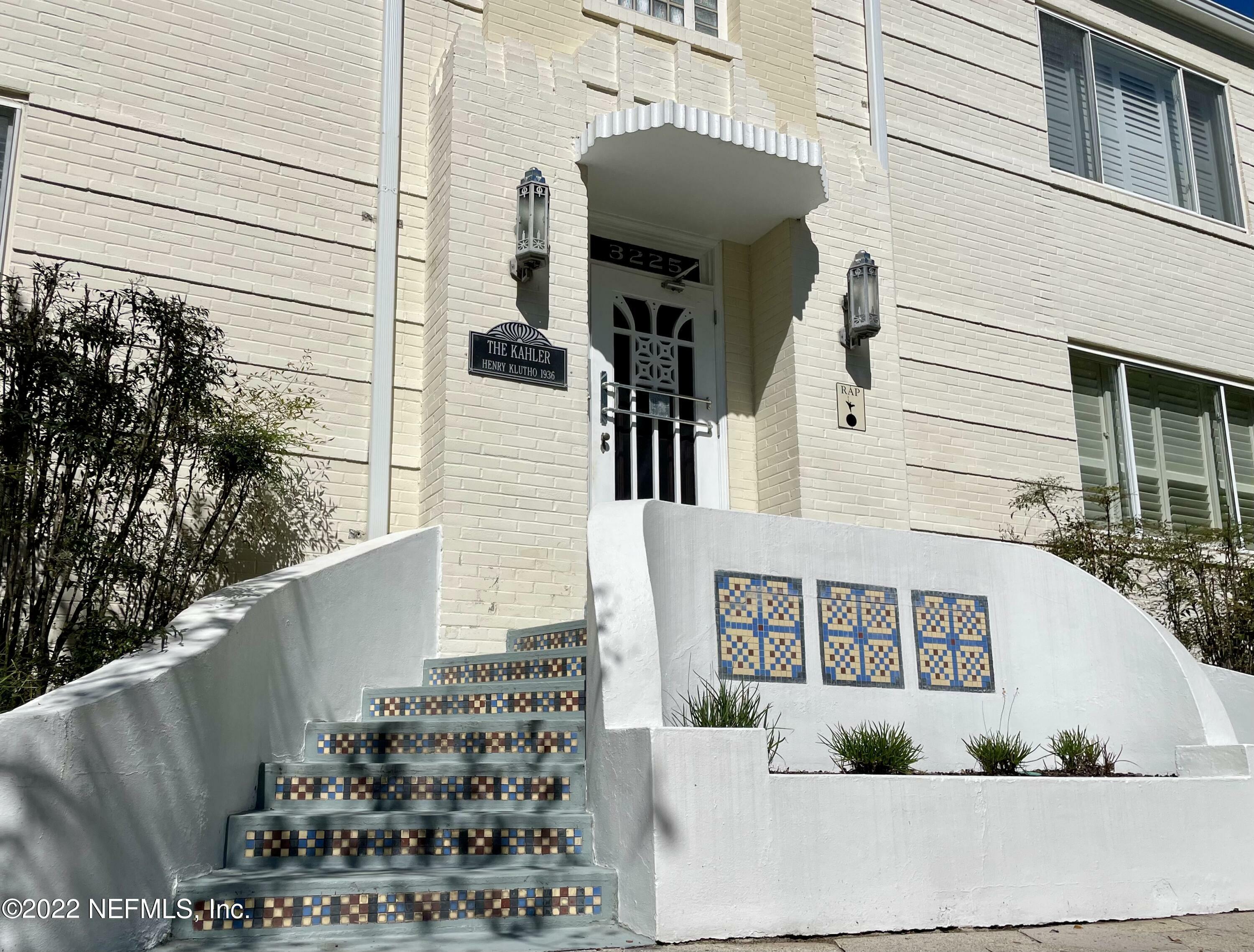 Property Photo: 3225 St Johns Avenue B FL 32205