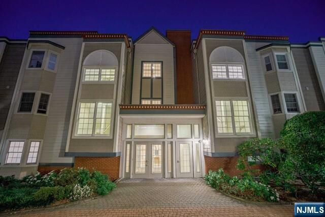 Property Photo: 230 The Promenade 230 NJ 07020