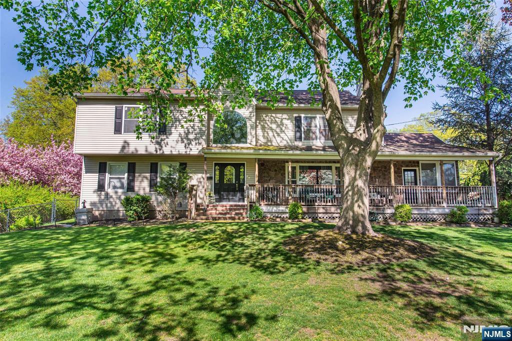 1135 Ringwood Avenue  Pompton Lakes NJ 07442 photo