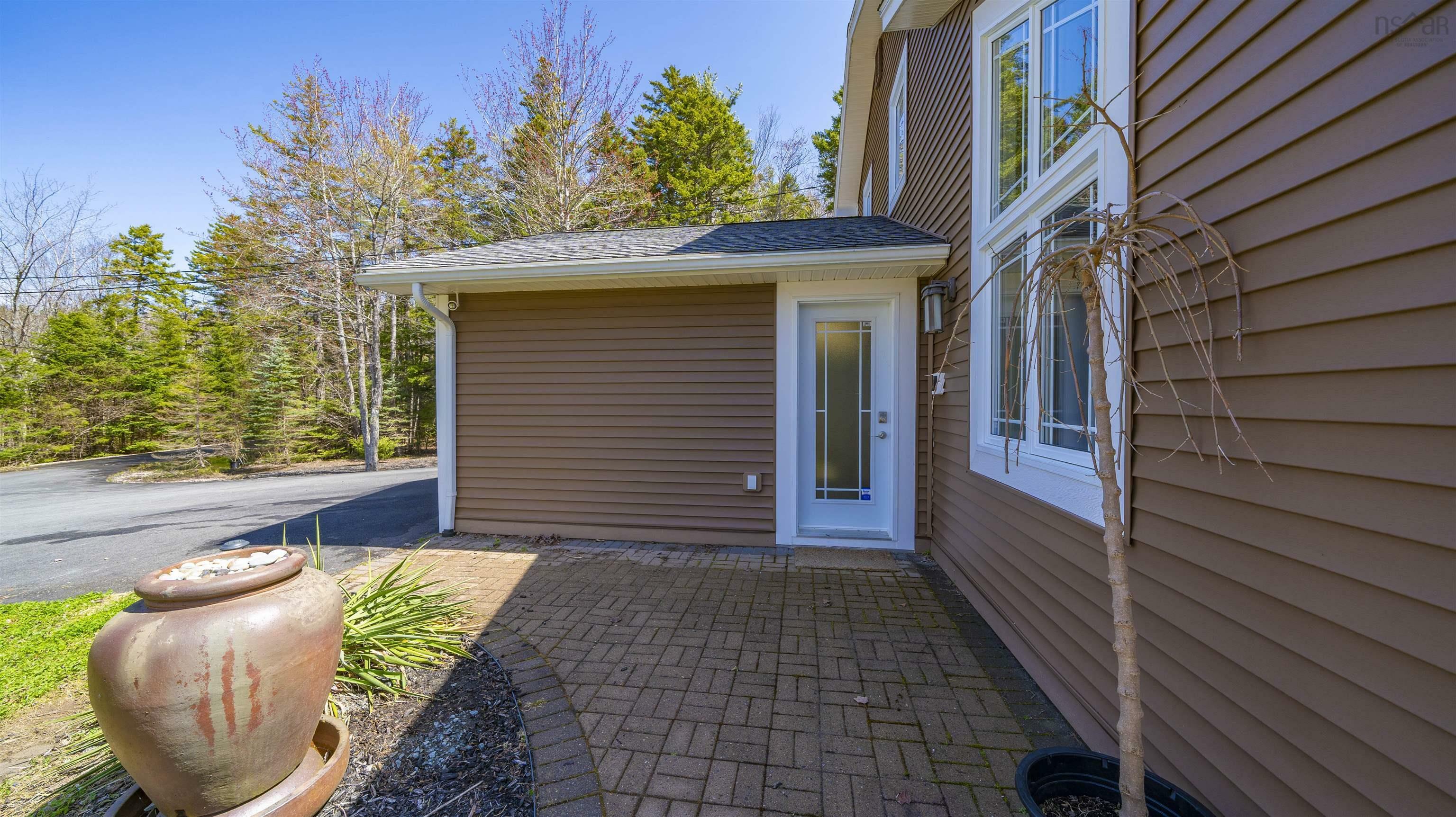Property Photo: 32 Lakeland Street NS B4G 1A5
