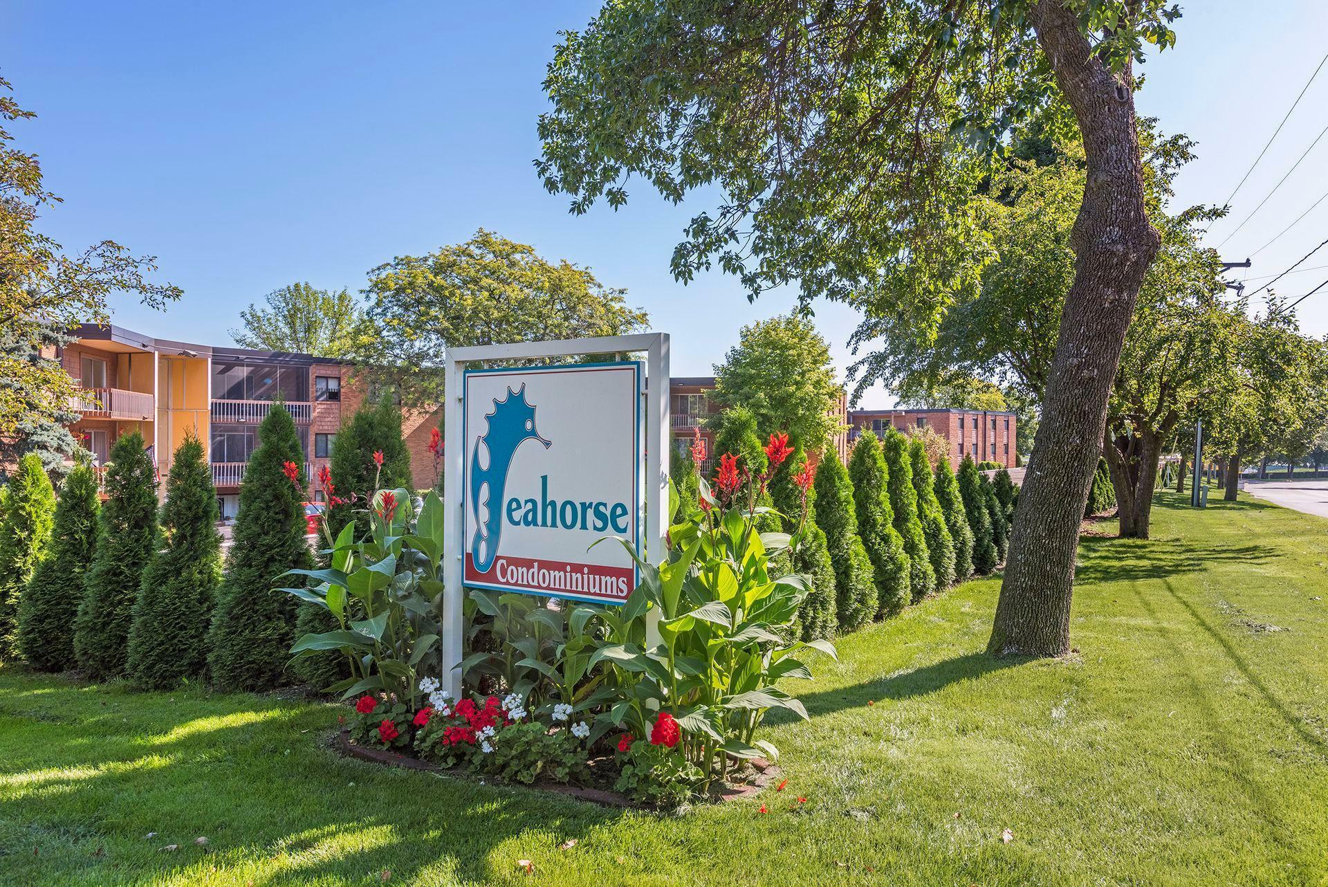 Property Photo: 5420 Three Points Boulevard 232 MN 55364