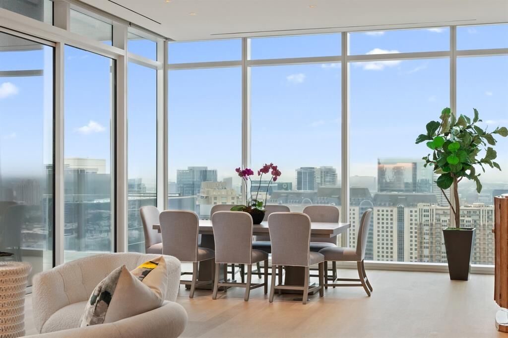 Property Photo:  1747 Leonard Street 2402  TX 75201 