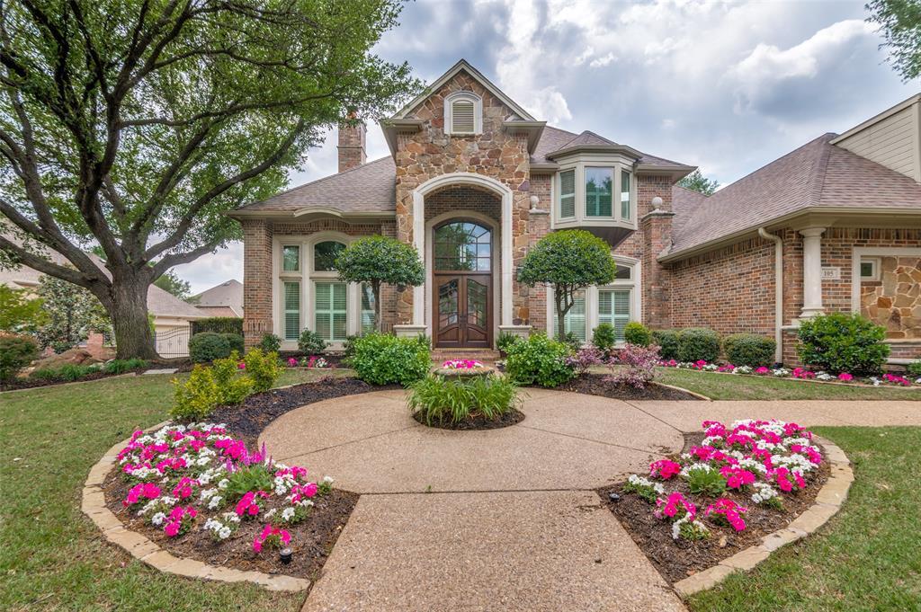 Property Photo: 105 Yale Court TX 76092