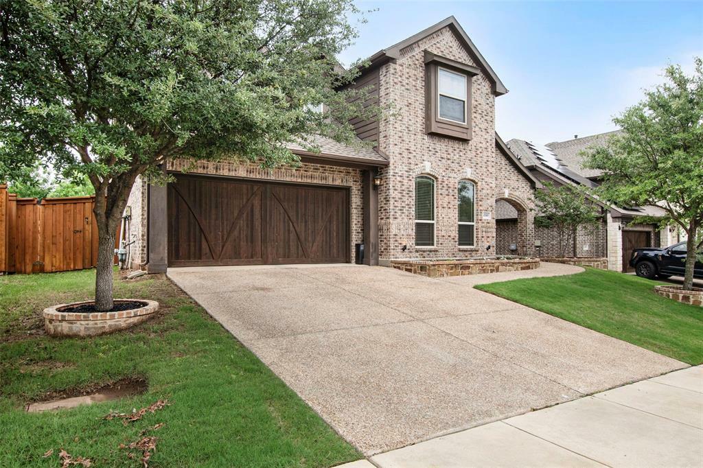Property Photo: 4305 Ashburn Way TX 76244