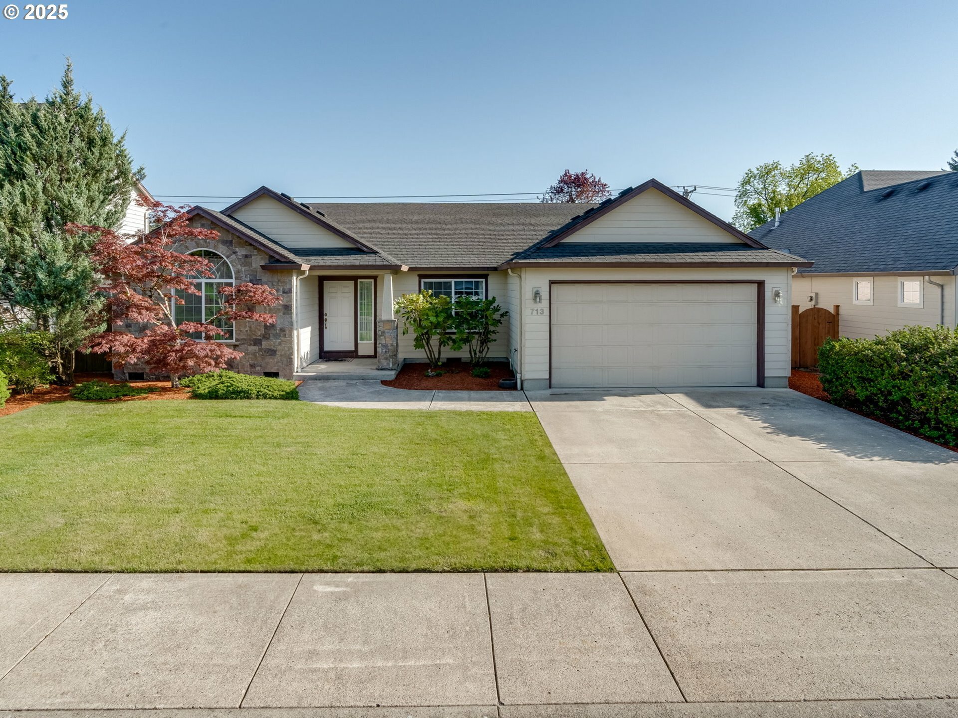 Property Photo: 713 NW 150th St WA 98685