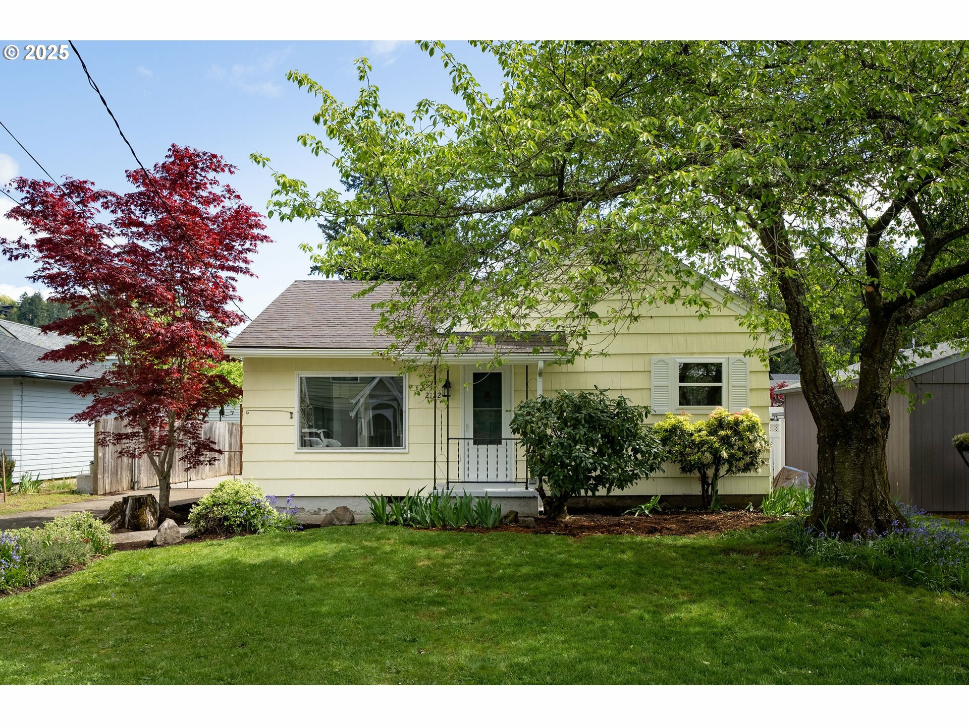 Property Photo: 2122 NE 86th Ave OR 97220