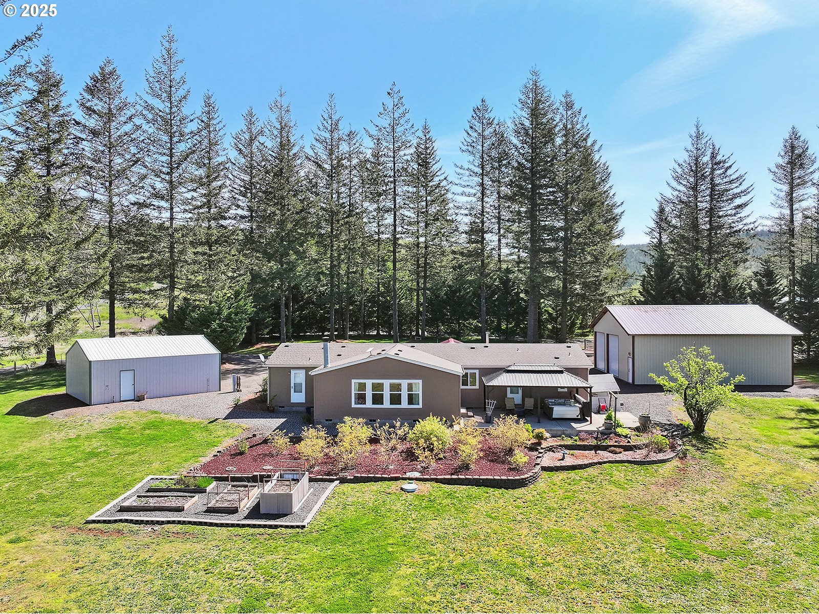 Property Photo: 42 Victoria Ln WA 98671