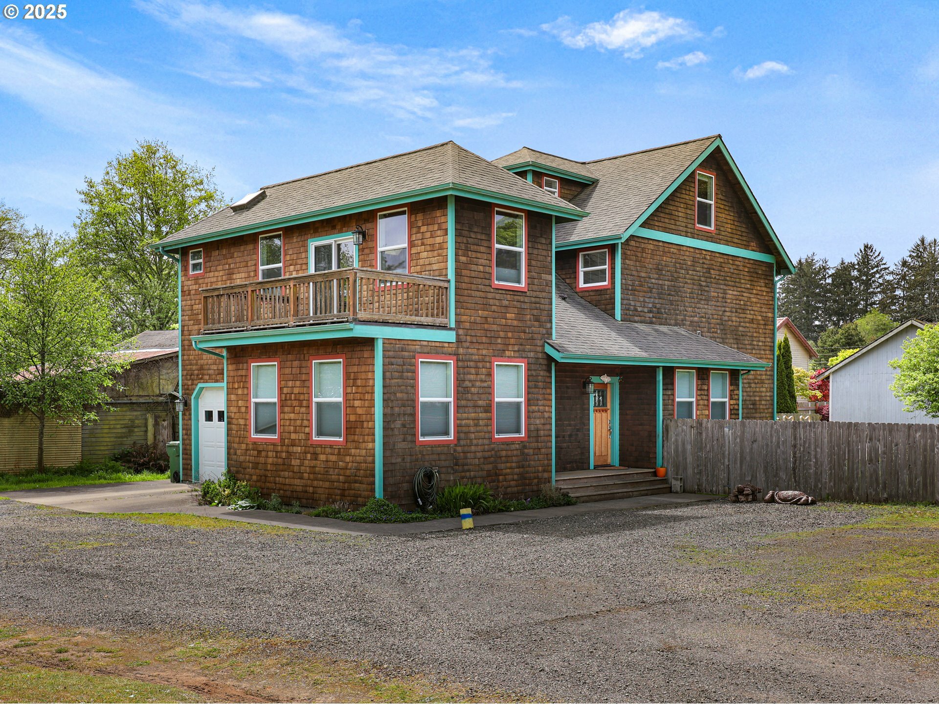 Property Photo: 825 SE Skipanon Ct OR 97146