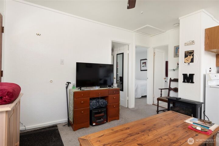 Property Photo: 505 NE Kinney Street WA 98239