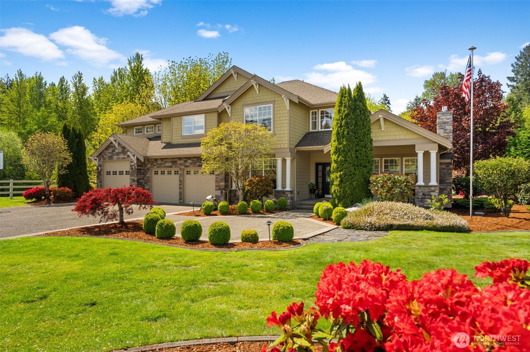 Property Photo: 21011 135th Place SE WA 98042