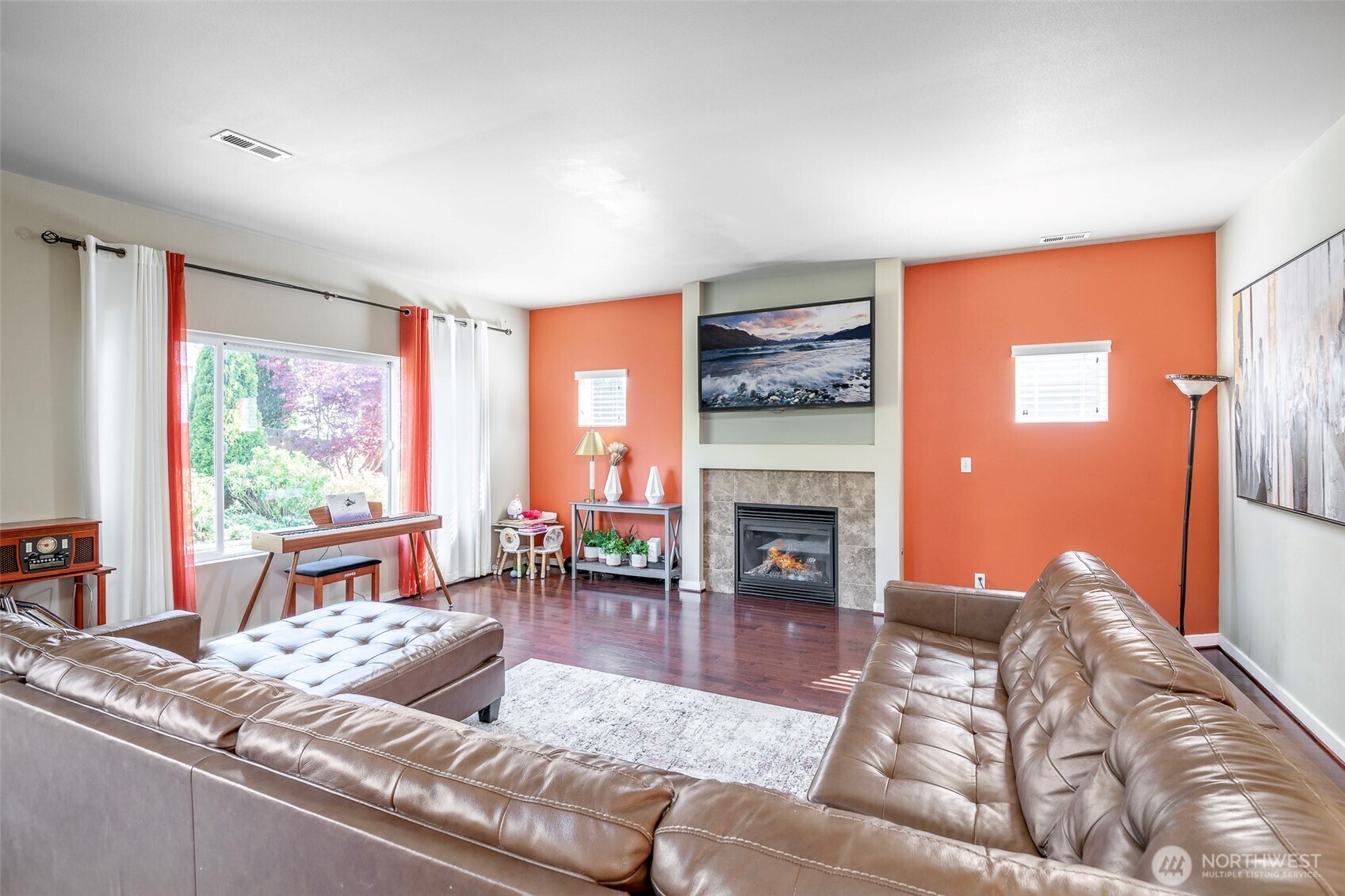 Property Photo: 2033 63rd Street SE WA 98092