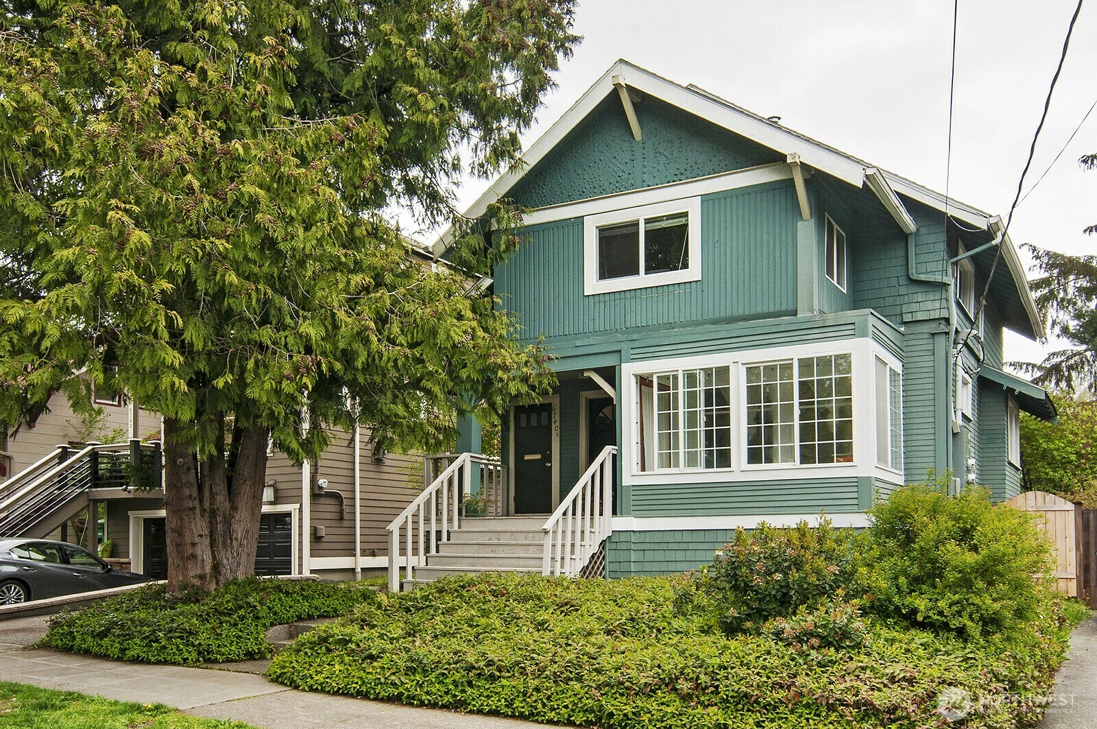 Property Photo: 6740 Jones Avenue NW WA 98117