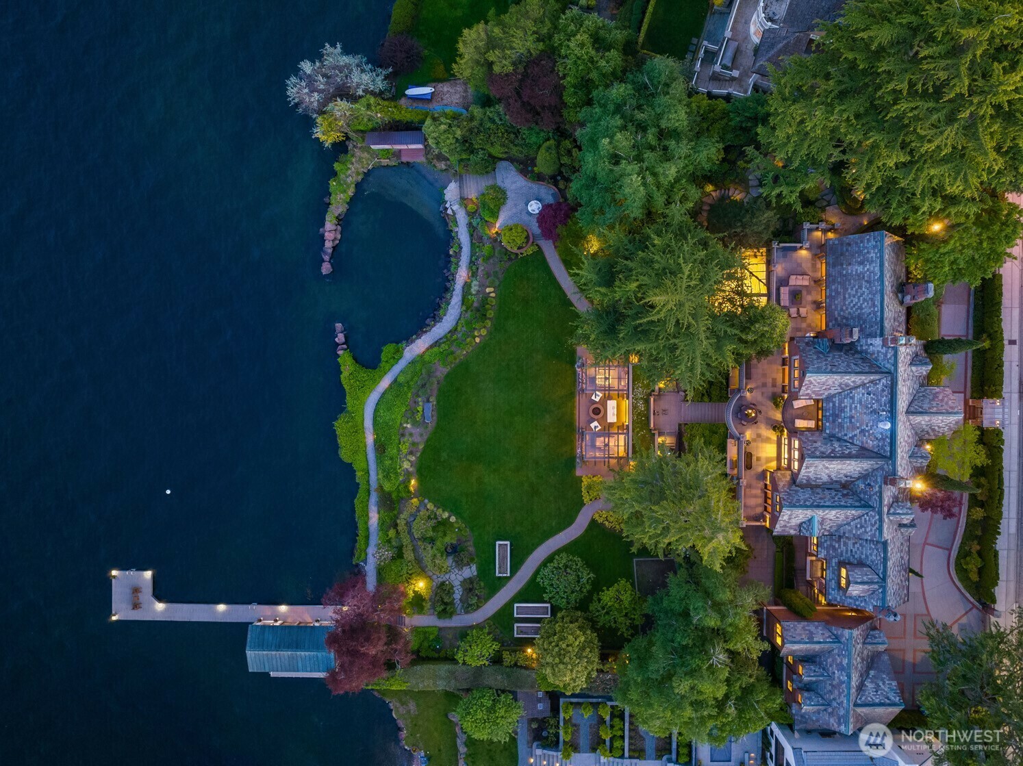 Property Photo: 3038 E Laurelhurst Drive NE WA 98105
