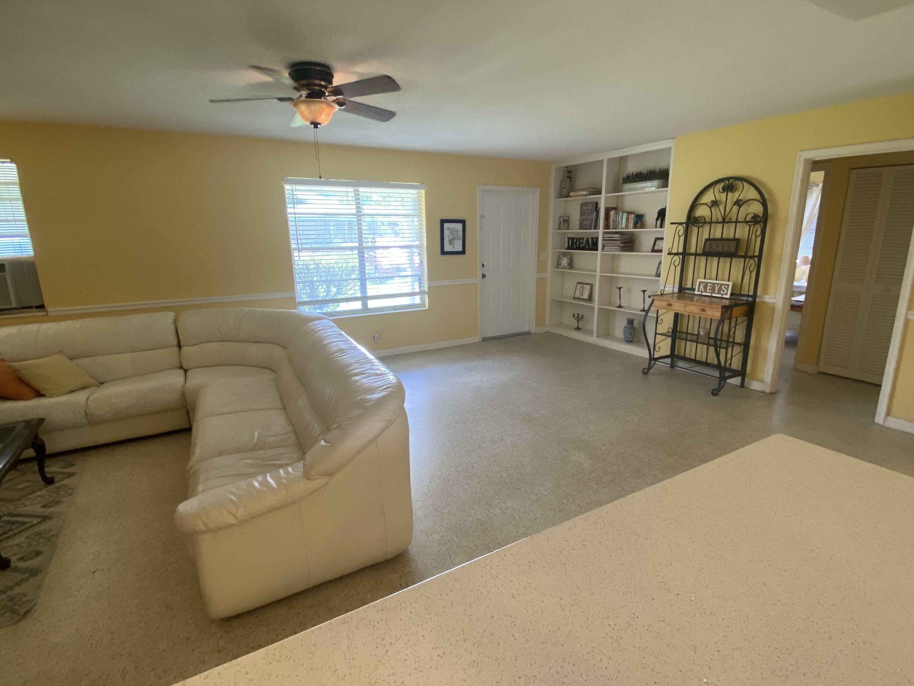 Property Photo: 2141 B Road Cottage FL 33470