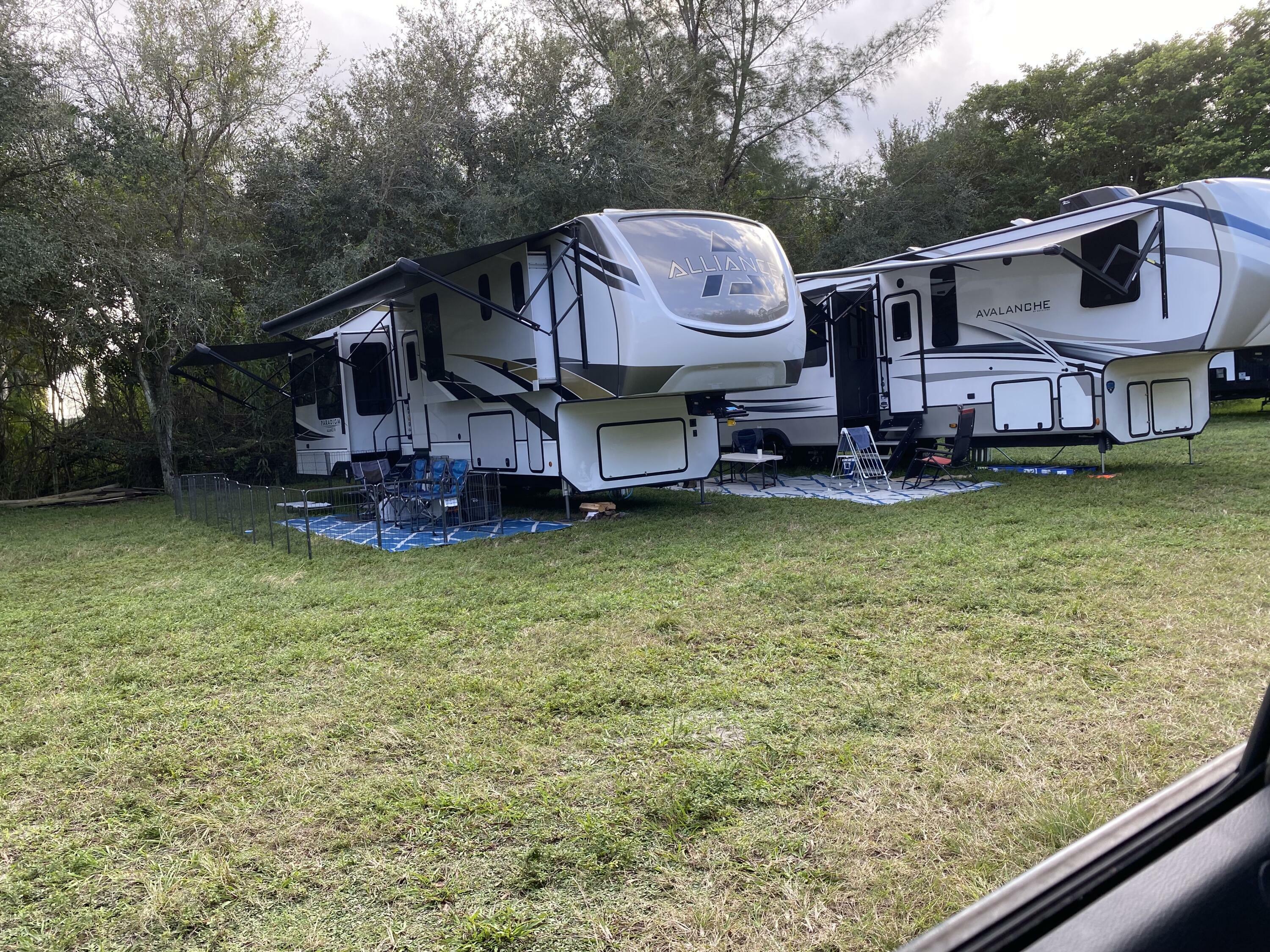 Property Photo: 2141 B Road Rv Spot 4 FL 33470