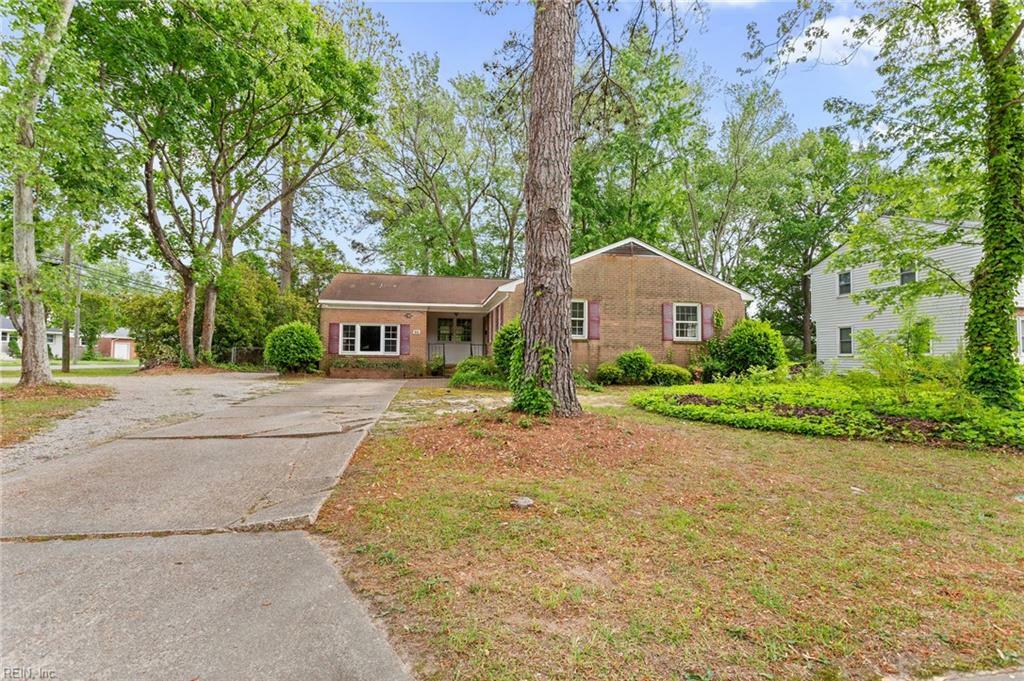 Property Photo: 98 Saint Croix Dr VA 23602