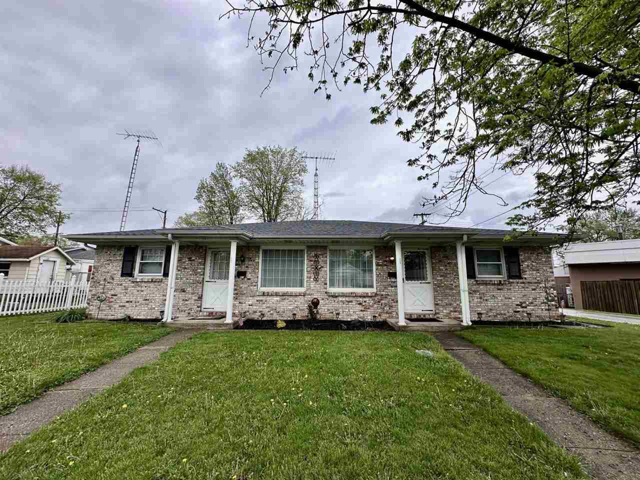 248-250 E Main Street  Hagerstown IN 47346 photo