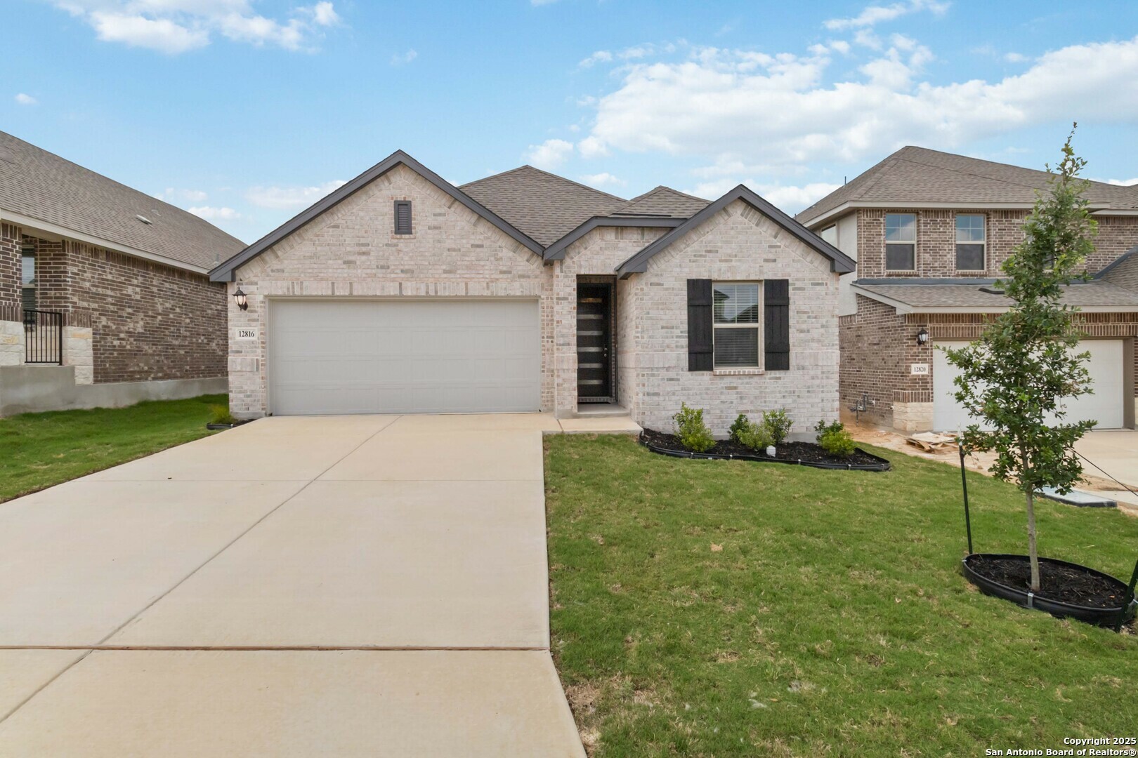 Property Photo: 12816 Lantern Tree TX 78245