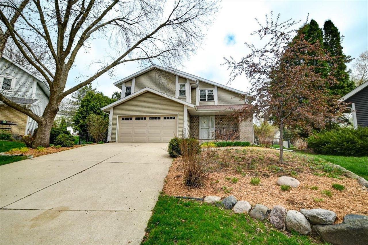 Property Photo: 9 Dorchester Circle WI 53719