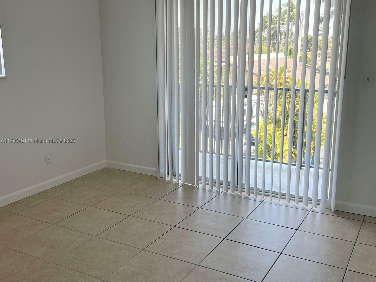 Property Photo: 1100 NE 1st Ct 318 FL 33009