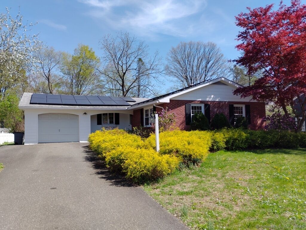 Property Photo:  144 Fiesta Heights  CT 06451 